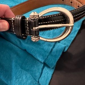 Brighton | Black leather belt. Sturup style clasp in silver.